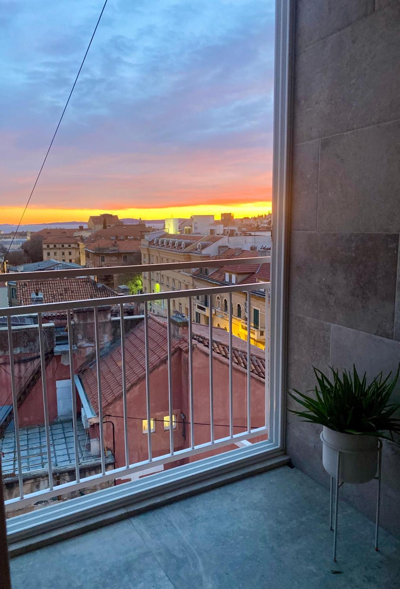 Appartement D'Art Penthouse à Split Extérieur photo