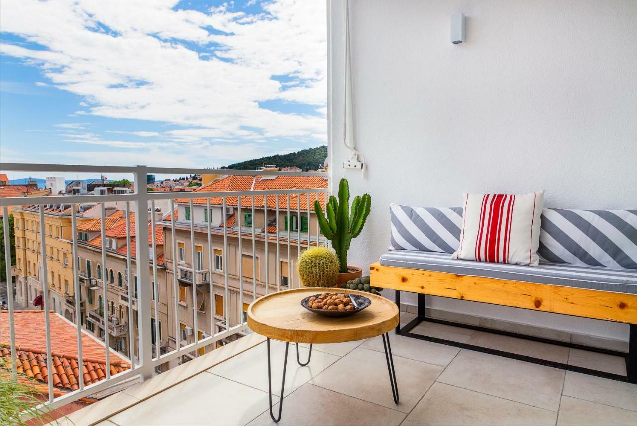 Appartement D'Art Penthouse à Split Extérieur photo